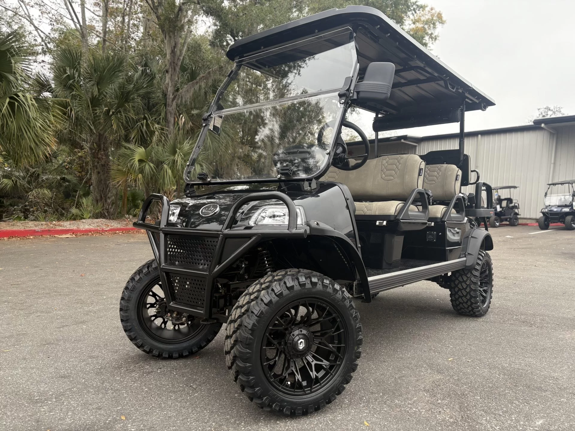 2025 Evolution Forester 6 plus Lithium golf carts for sale